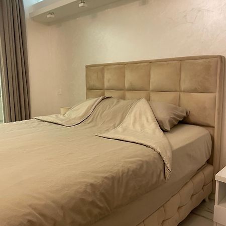 Liga Apartment Belgrado Buitenkant foto