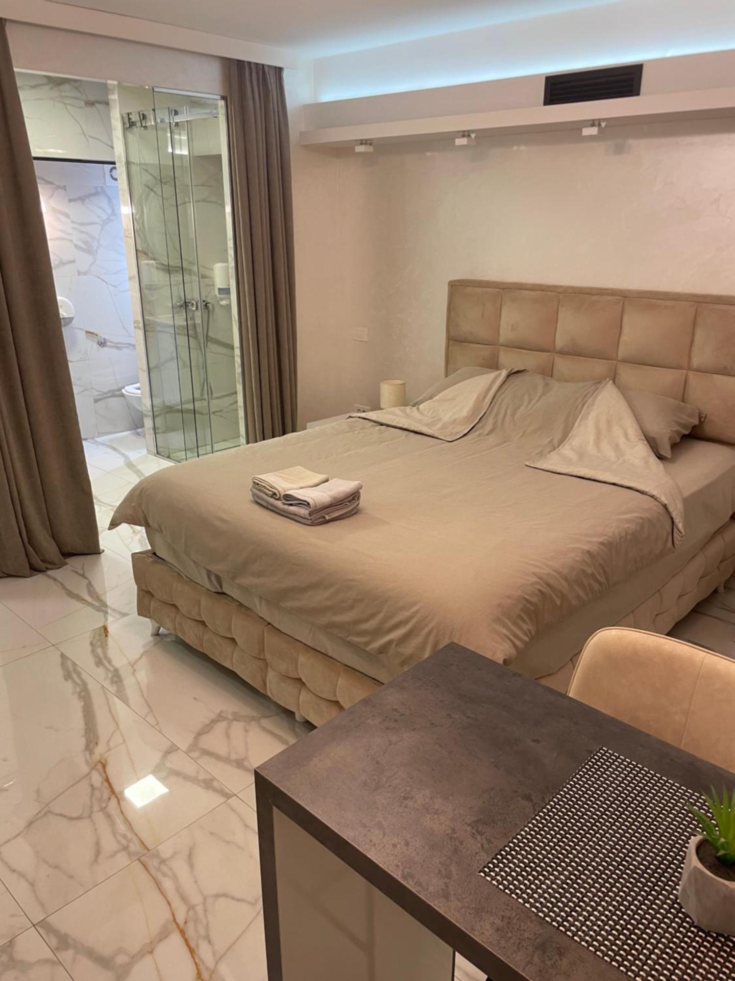 Liga Apartment Belgrado Buitenkant foto